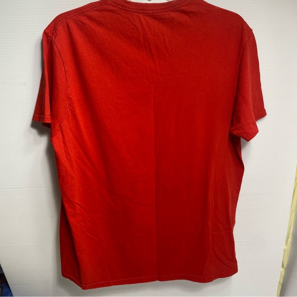 Krusty Krab Pizza Mens T-Shirt Size Large Red Short Sleeve Nickelodeon - Picture 4 of 4